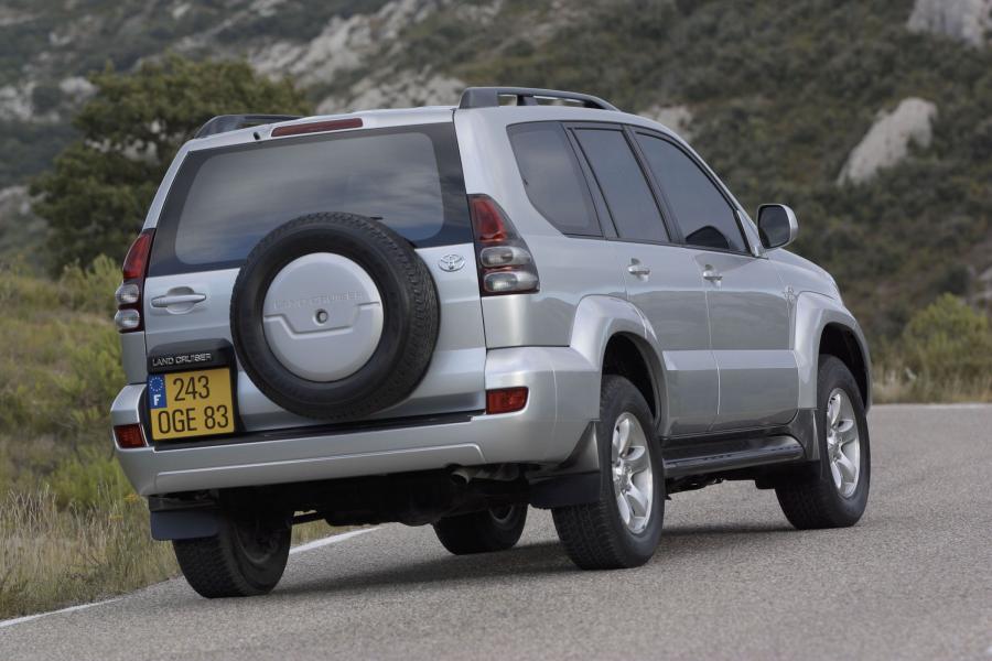  Toyota Land Cruiser 2003 года  (фото 78 из 192)